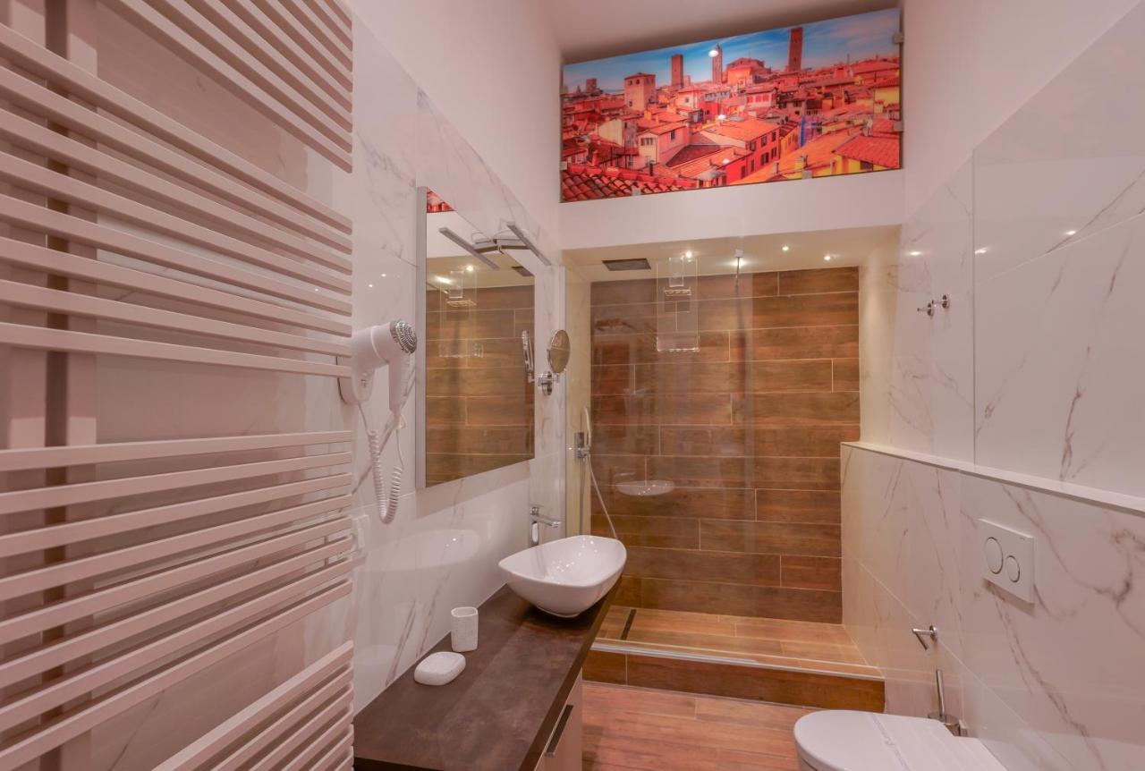 Attico Di Via D'Azeglio Bed & Breakfast Болоня Екстериор снимка