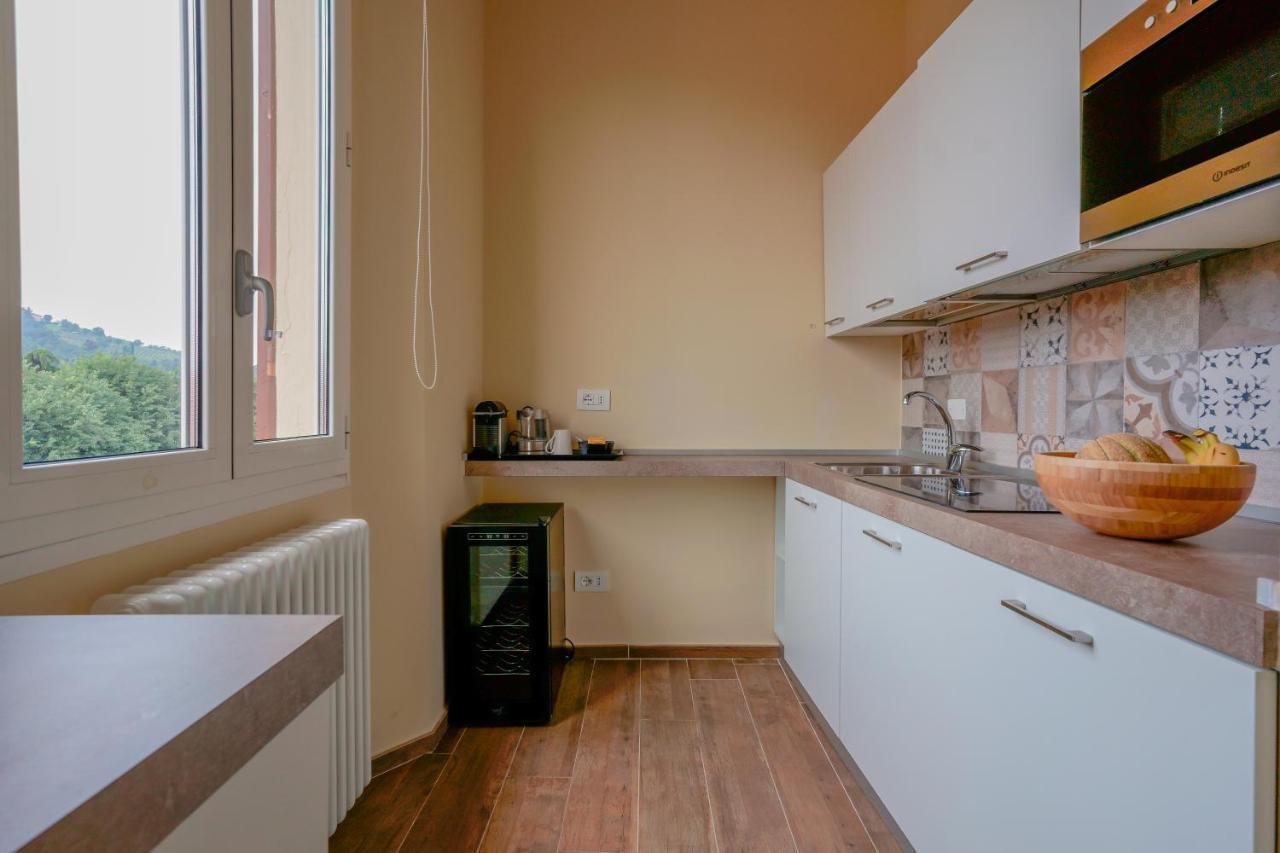 Attico Di Via D'Azeglio Bed & Breakfast Болоня Екстериор снимка