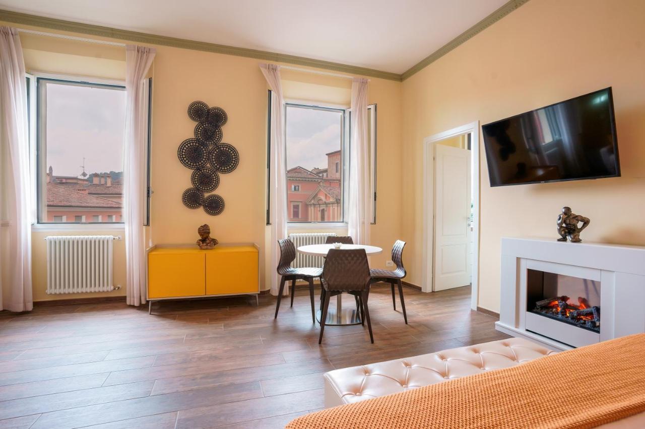 Attico Di Via D'Azeglio Bed & Breakfast Болоня Екстериор снимка