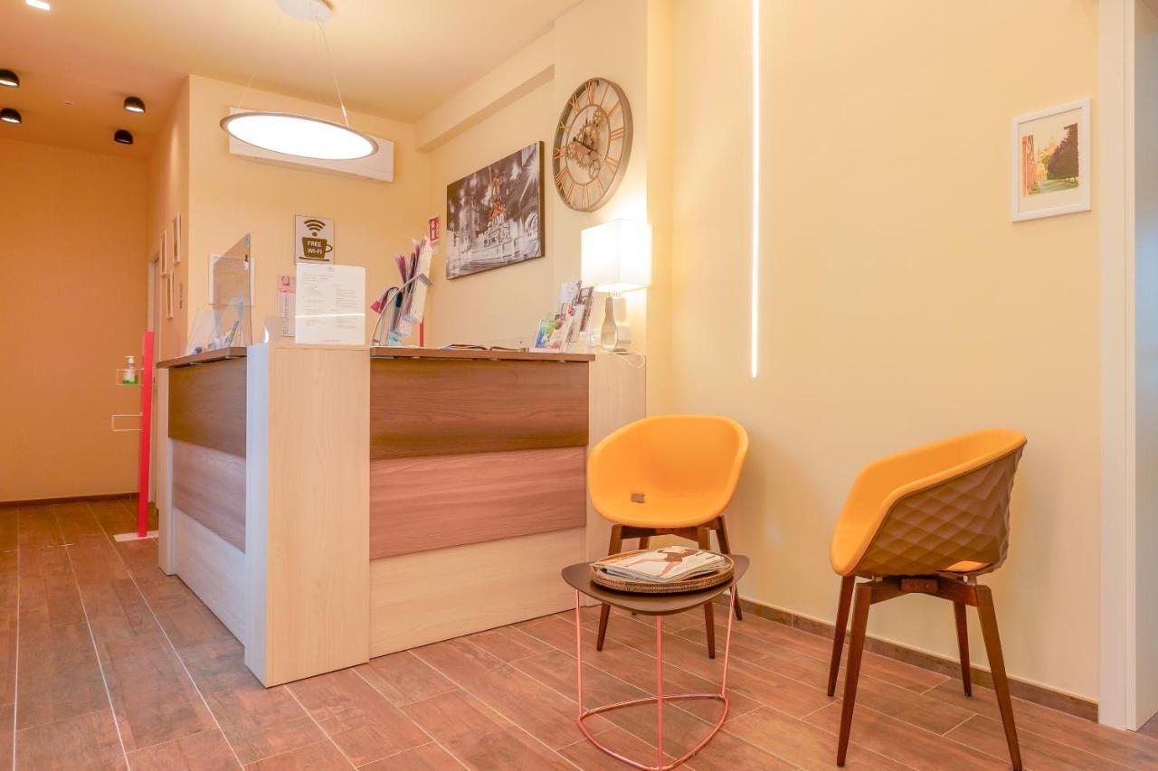 Attico Di Via D'Azeglio Bed & Breakfast Болоня Екстериор снимка